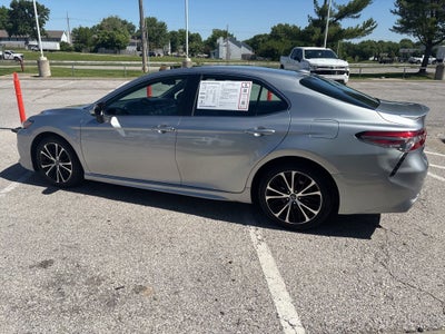2019 Toyota Camry SE