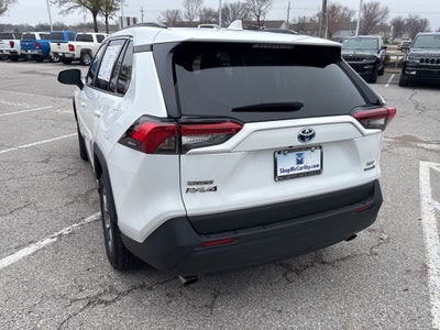 2022 Toyota RAV4 Hybrid XLE