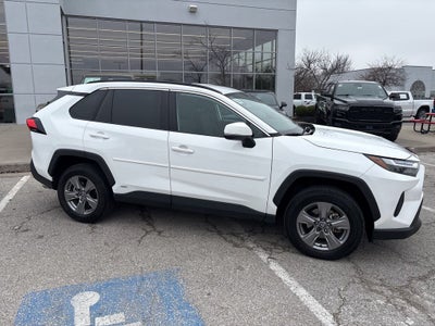 2022 Toyota RAV4 Hybrid XLE