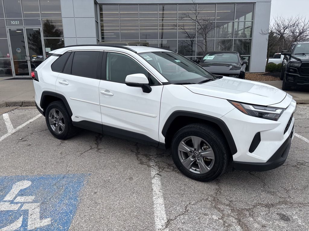 2022 Toyota RAV4 Hybrid XLE