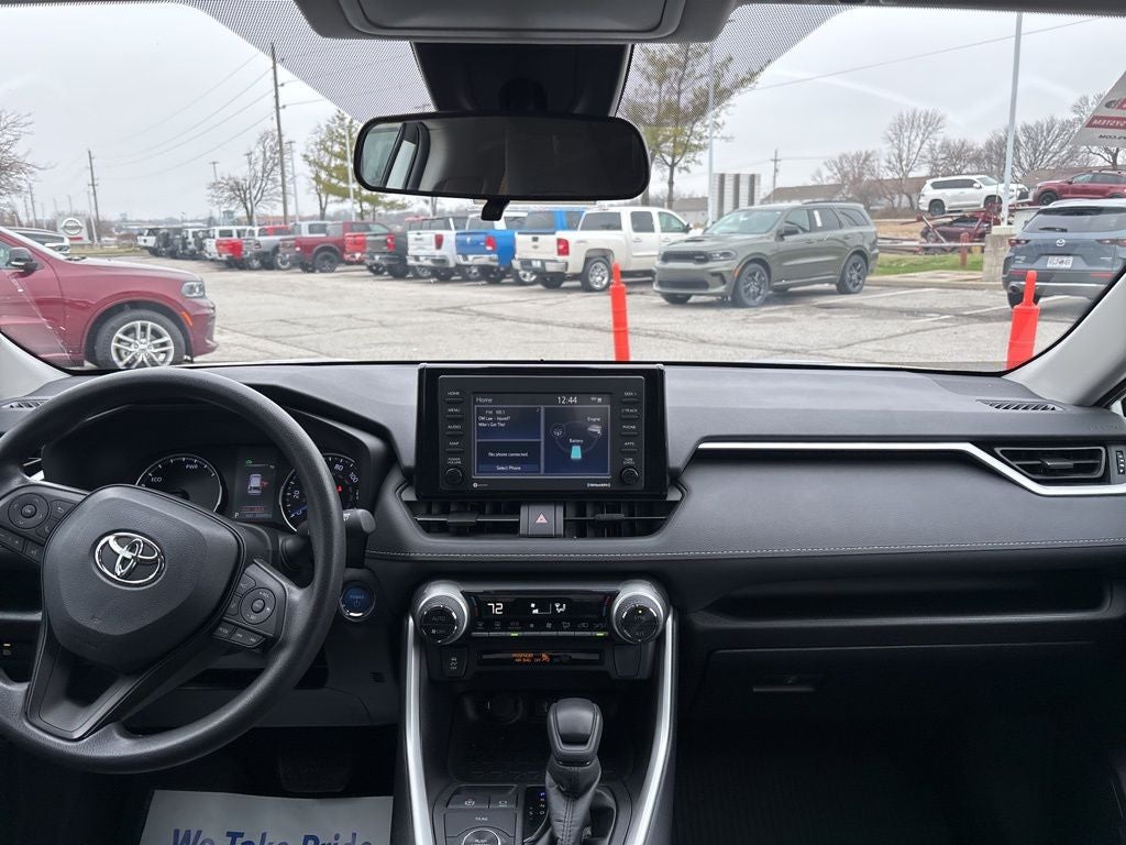 2022 Toyota RAV4 Hybrid XLE