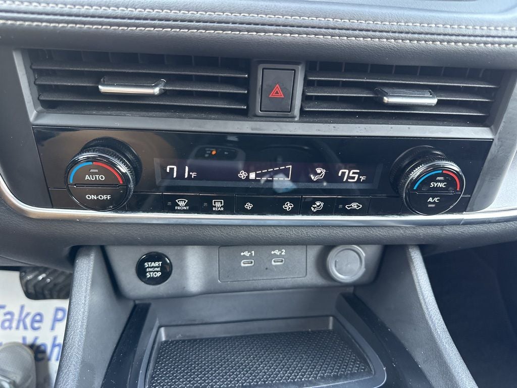 2024 Nissan Rogue SV