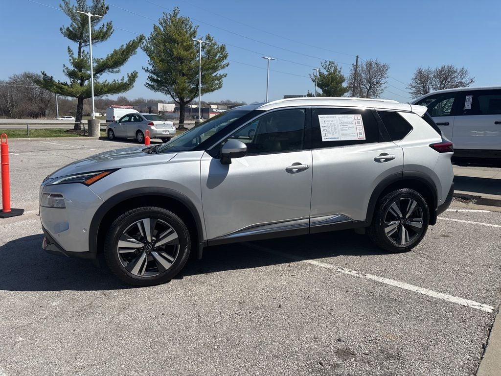 2022 Nissan Rogue SL