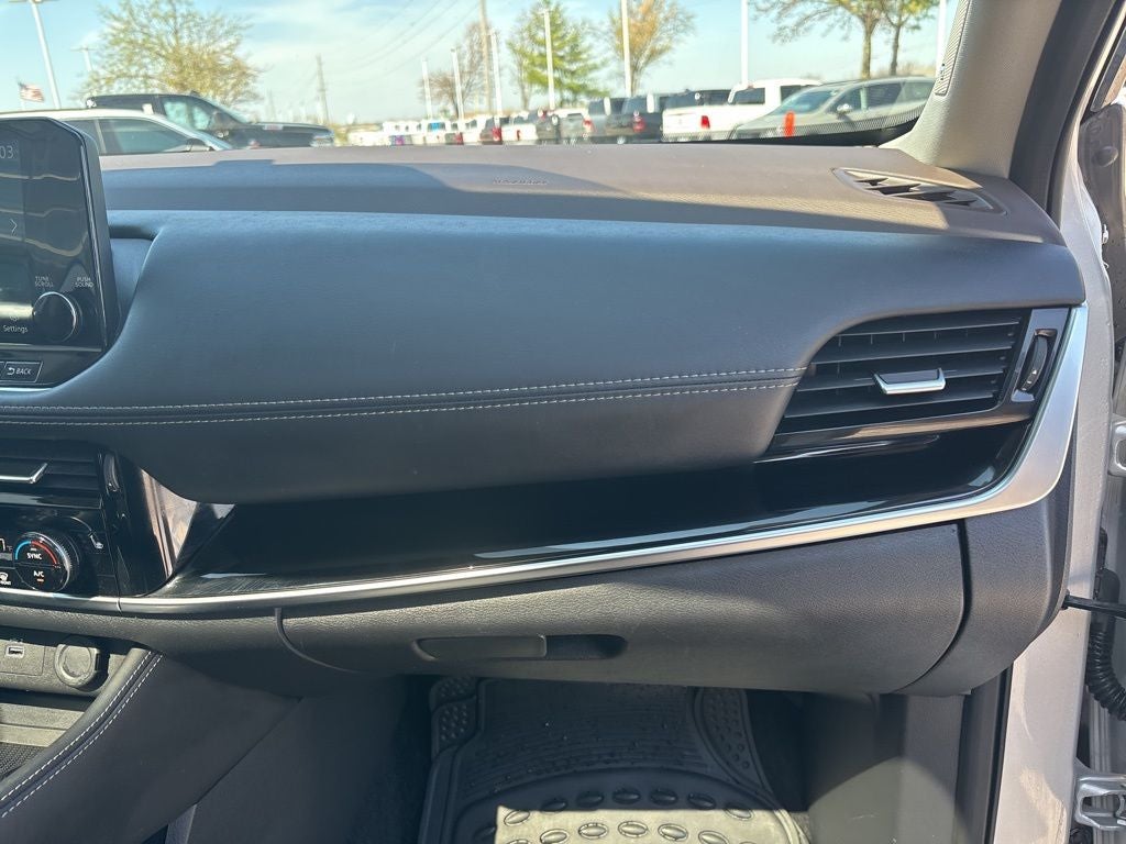 2022 Nissan Rogue SL