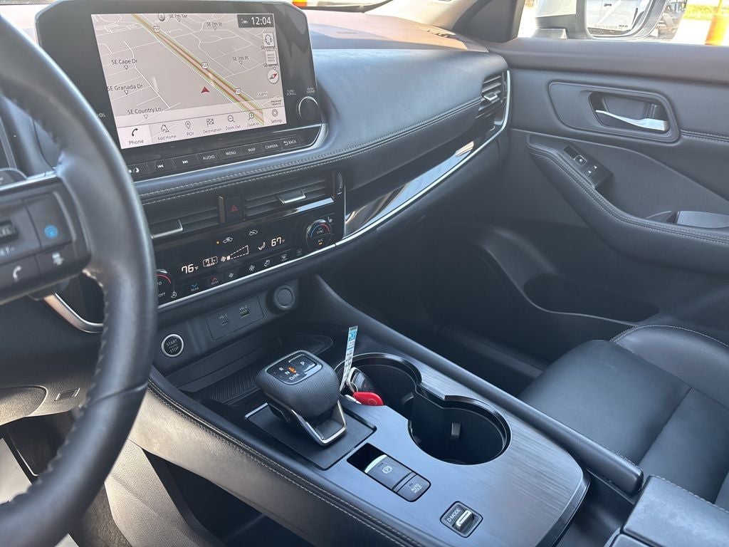 2022 Nissan Rogue SL