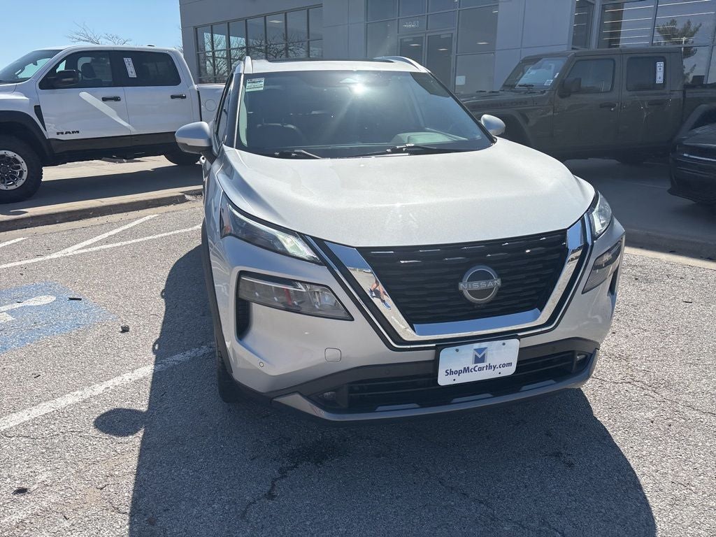 2022 Nissan Rogue SL