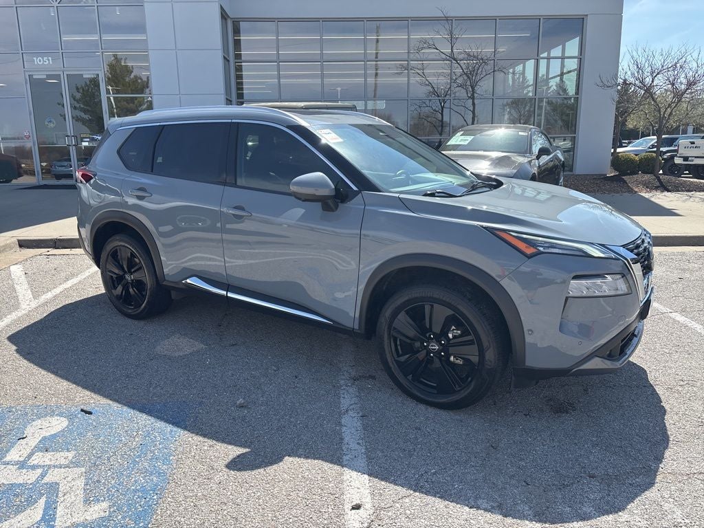 2022 Nissan Rogue SL