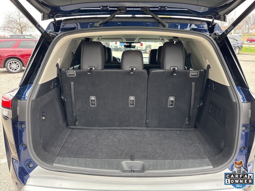 2025 Nissan Pathfinder SL