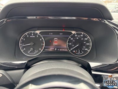 2025 Nissan Pathfinder SL FWD