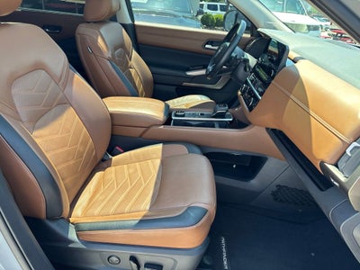 2023 Nissan Pathfinder Platinum
