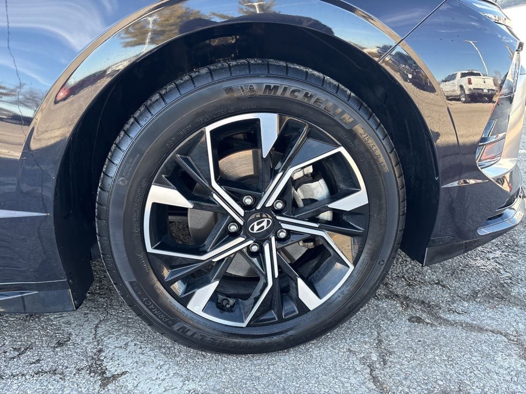 2025 Hyundai SONATA SEL