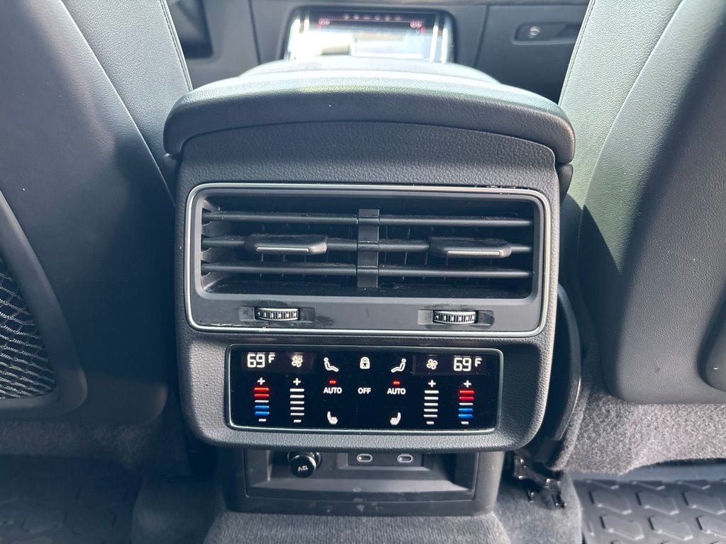 2022 Audi Q7 Prestige 55 TFSI quattro Tiptronic