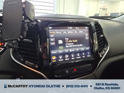 2019 Jeep Cherokee Overland