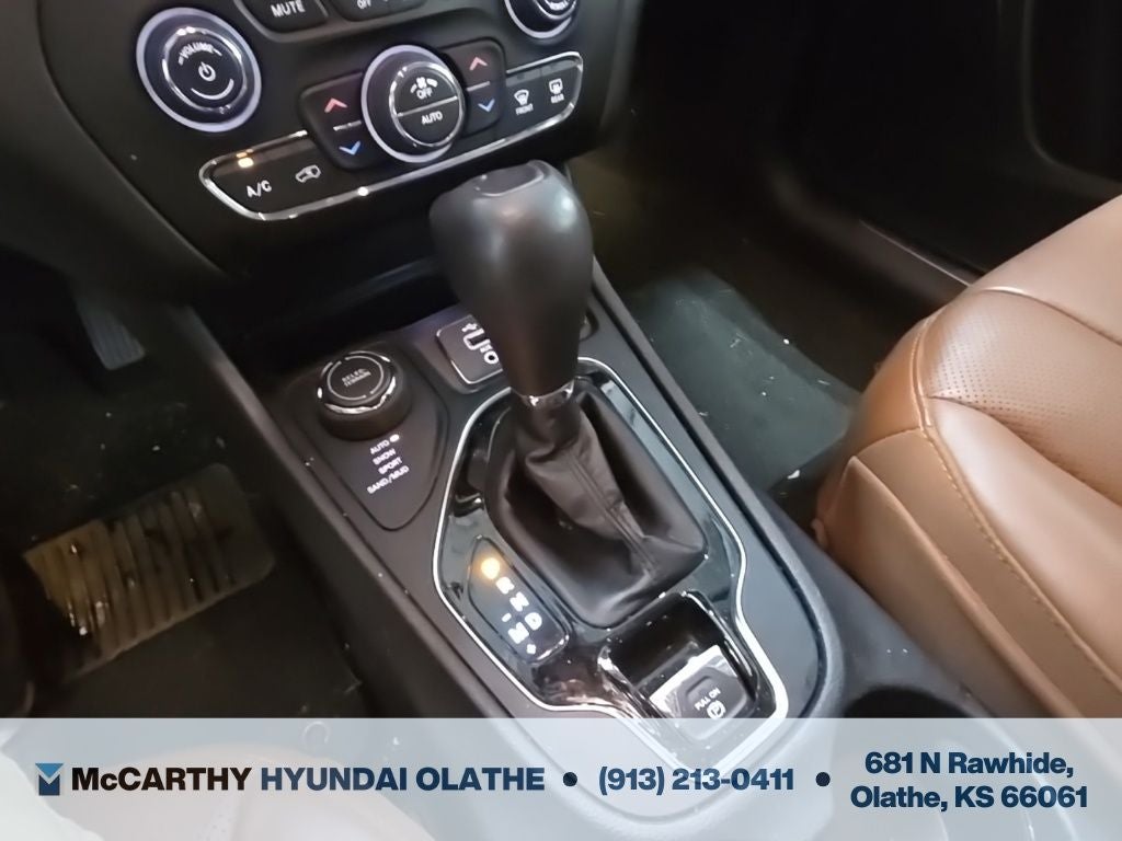 2019 Jeep Cherokee Overland