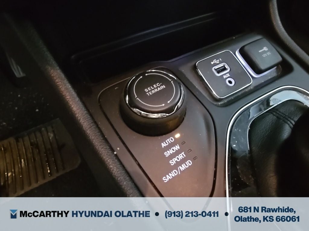 2019 Jeep Cherokee Overland