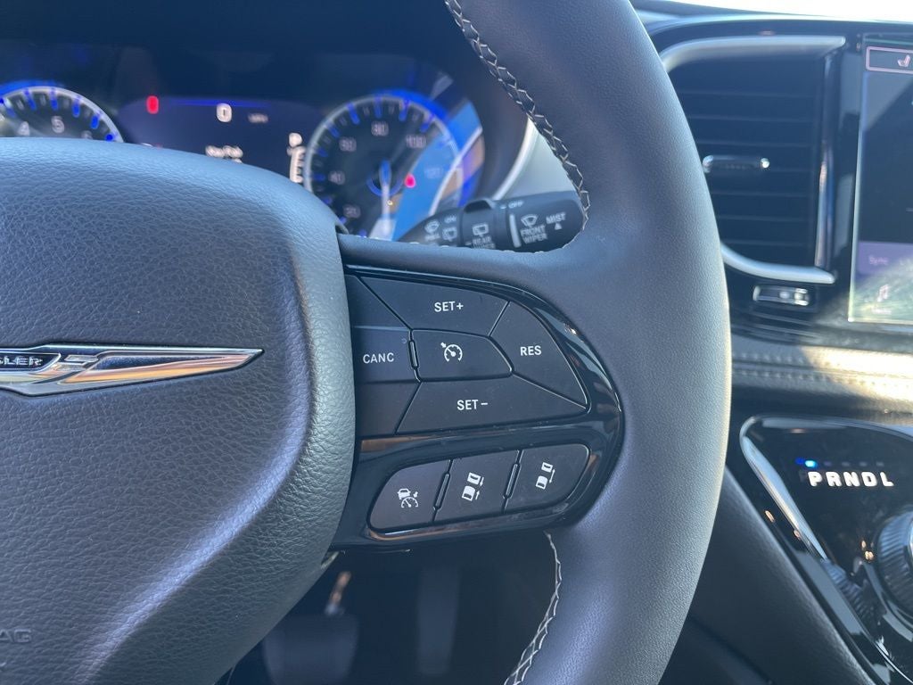 2025 Chrysler Pacifica Limited