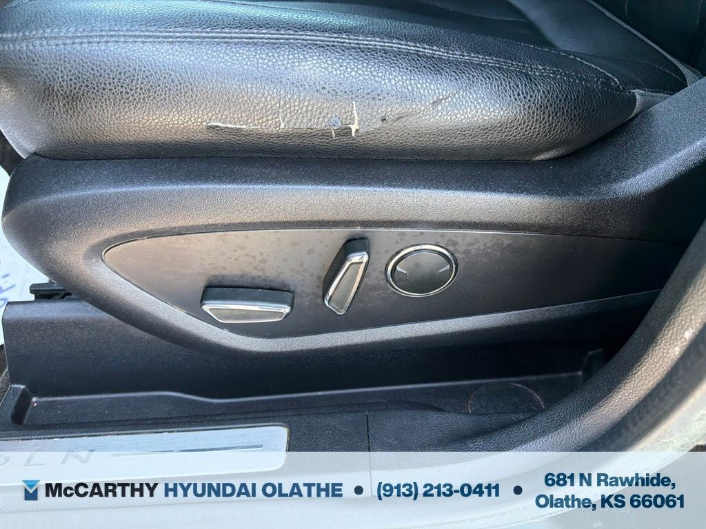 2015 Lincoln MKC Base