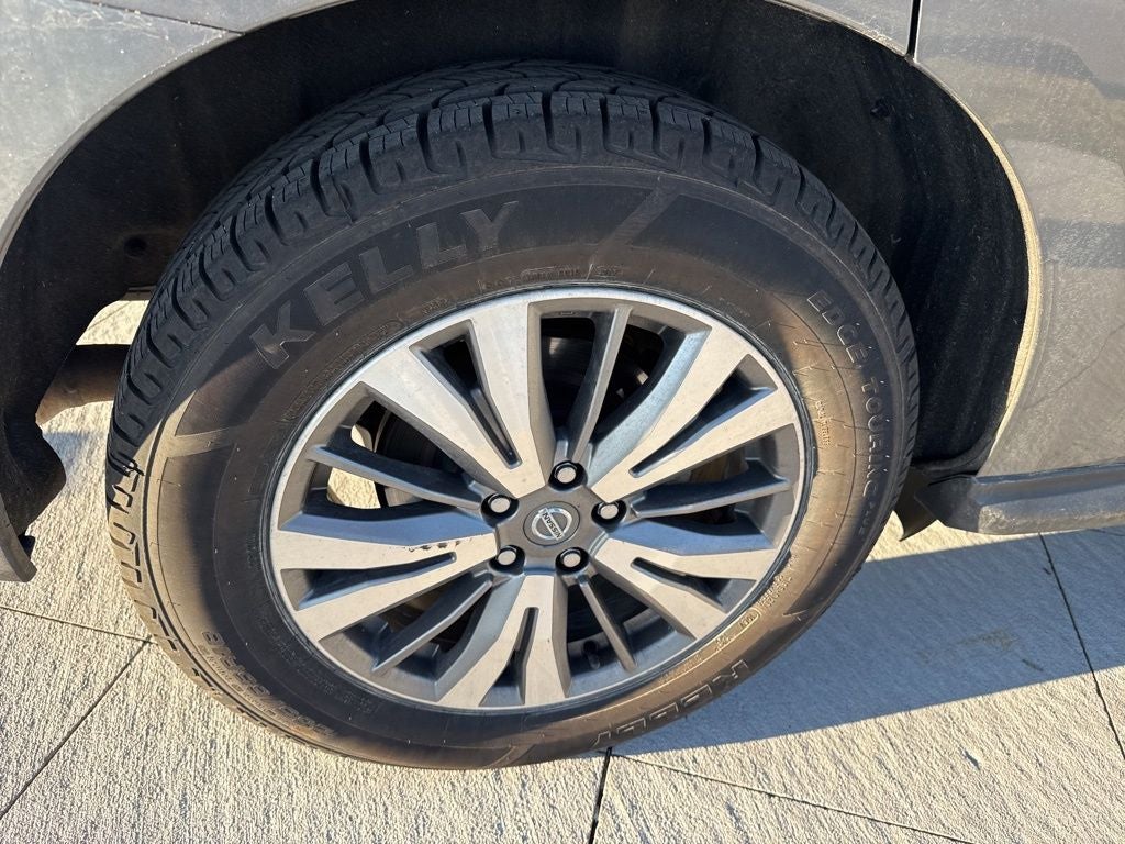 2019 Nissan Pathfinder SL