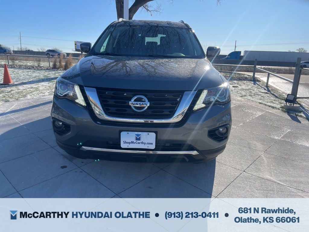 2019 Nissan Pathfinder SL