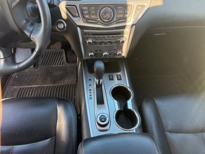 2019 Nissan Pathfinder SL