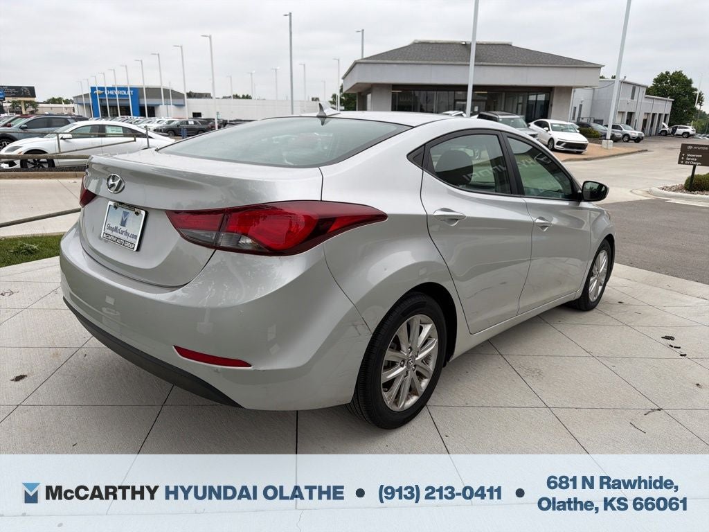 2015 Hyundai ELANTRA SE
