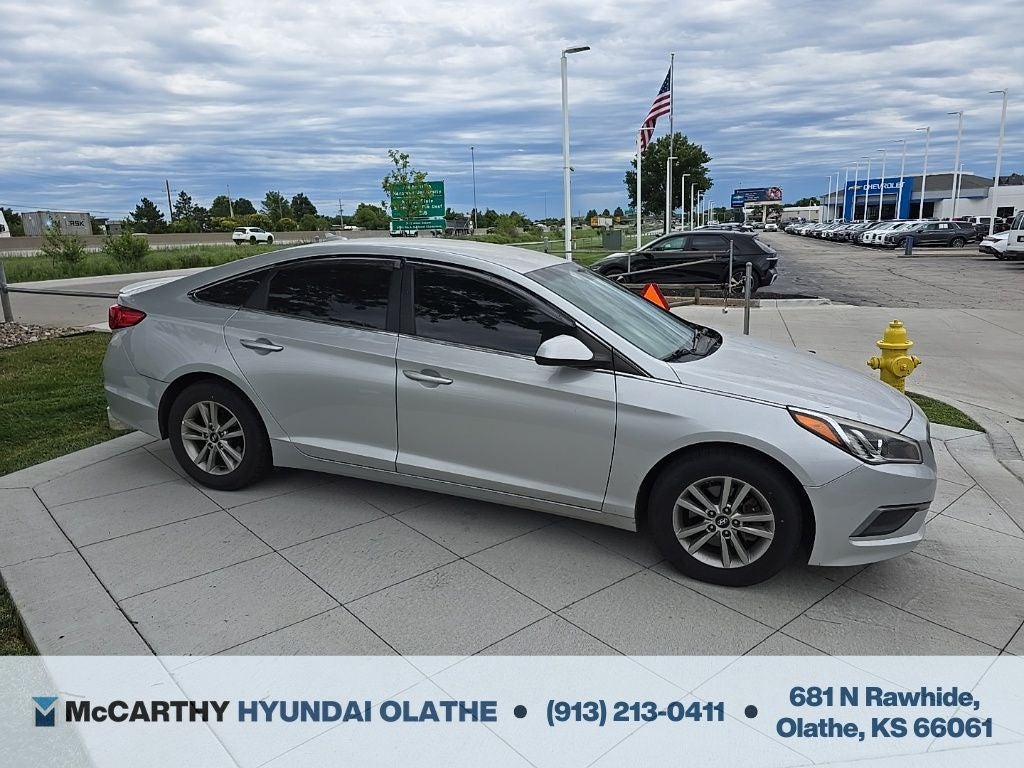 2016 Hyundai SONATA SE
