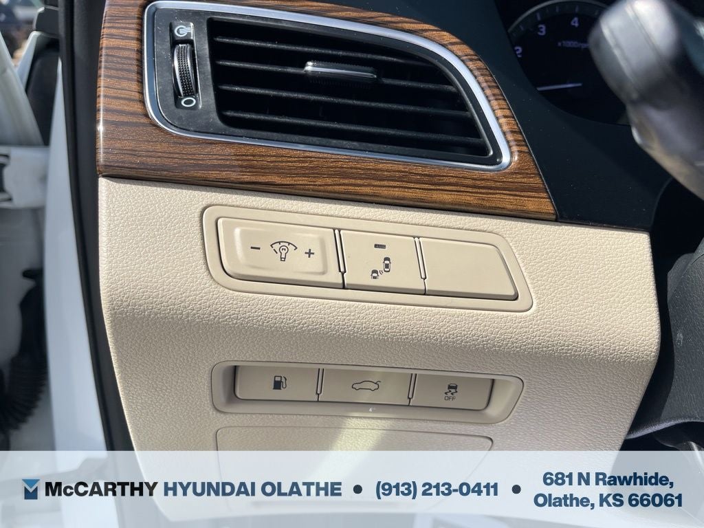 2016 Hyundai SONATA Base