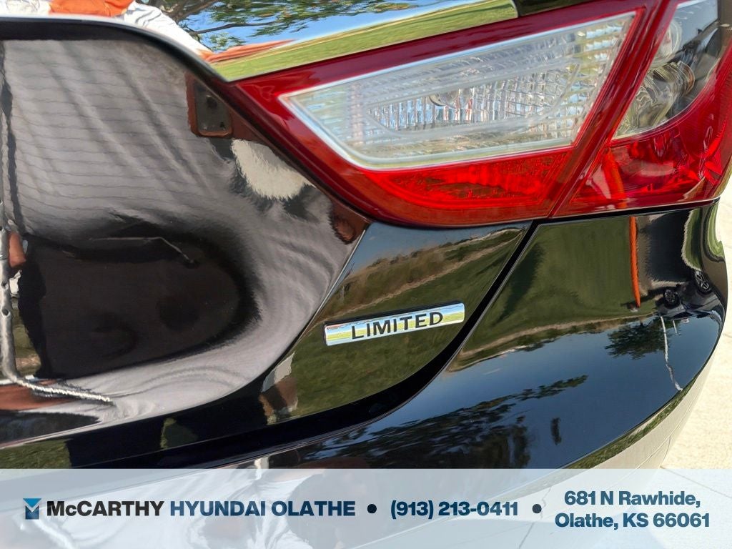 2011 Hyundai SONATA Limited