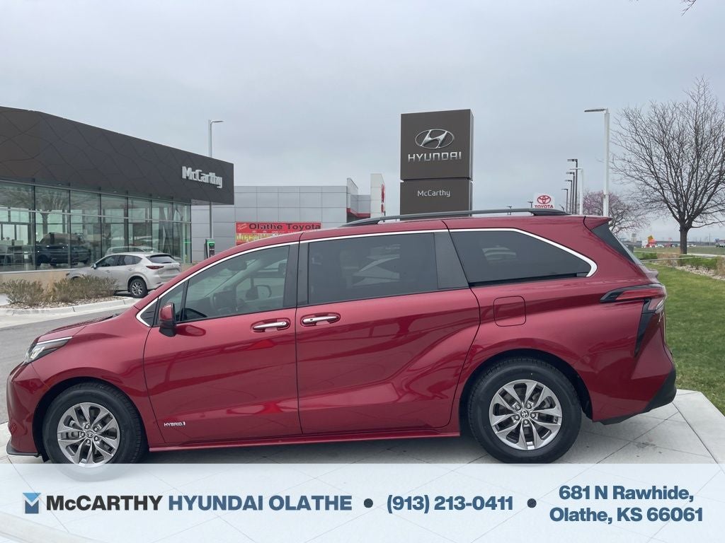 2021 Toyota Sienna XLE 7 Passenger