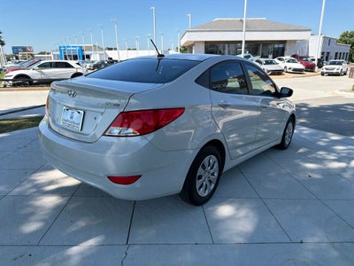 2017 Hyundai ACCENT SE