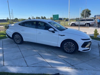 2025 Hyundai SONATA HYBRID SEL