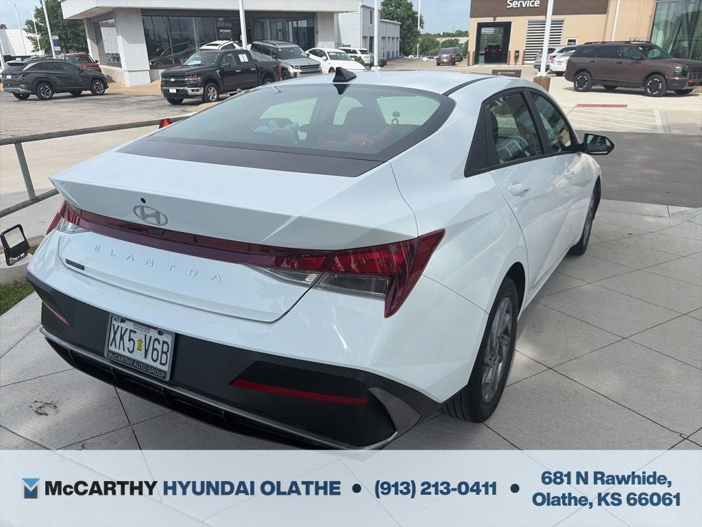 2024 Hyundai ELANTRA SEL