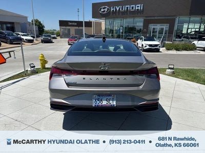 2023 Hyundai ELANTRA SEL
