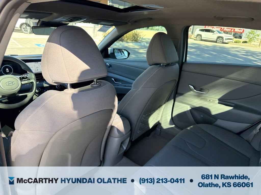 2024 Hyundai ELANTRA SEL