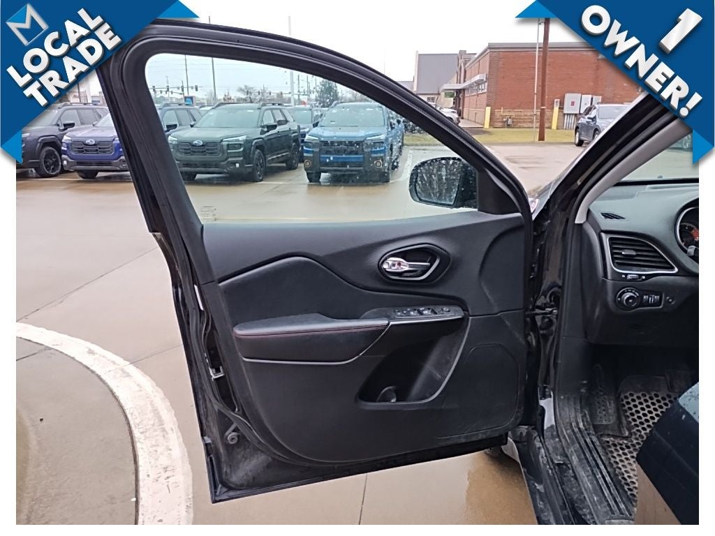 2022 Jeep Cherokee Trailhawk