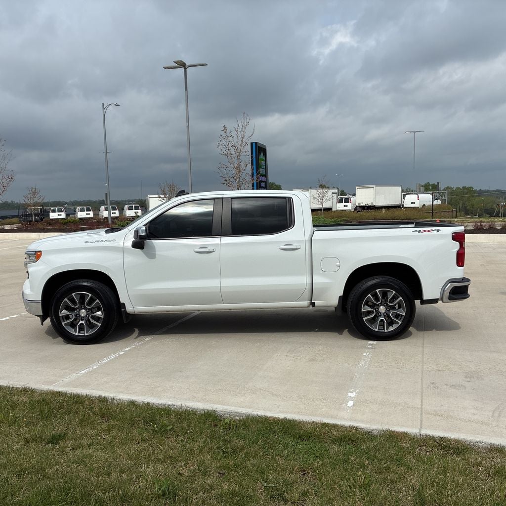 2024 Chevrolet Silverado 1500 LT LT1