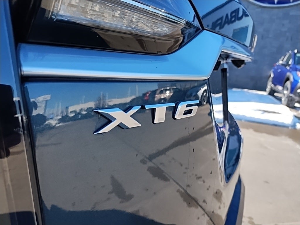 2020 Cadillac XT6 Premium Luxury