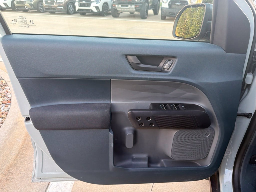 2023 Ford Maverick XL