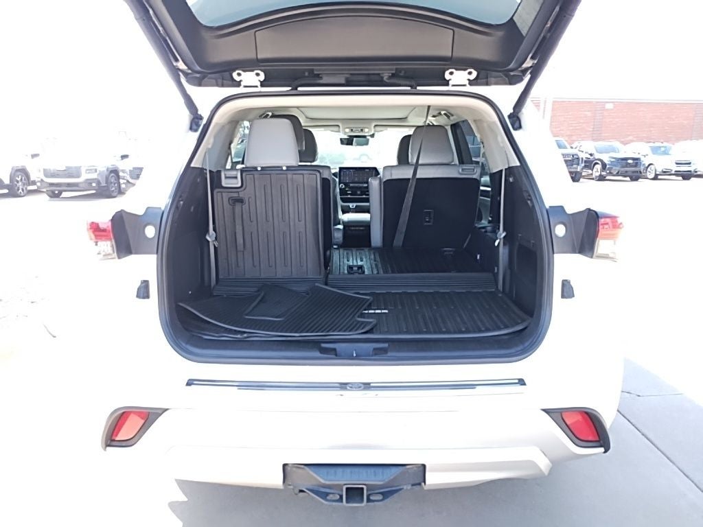 2021 Toyota Highlander Platinum