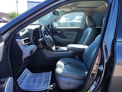 2022 Toyota Highlander XLE