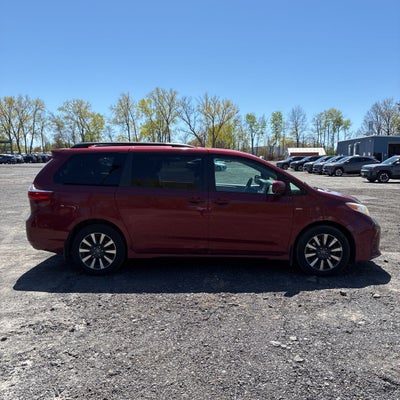 2018 Toyota Sienna LE 7 Passenger