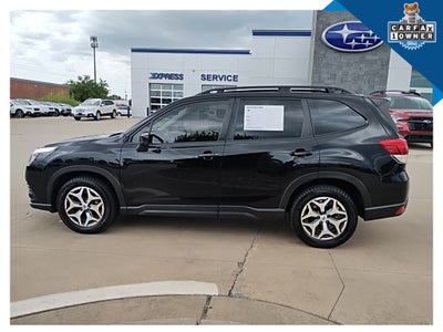 2024 Subaru Forester Premium