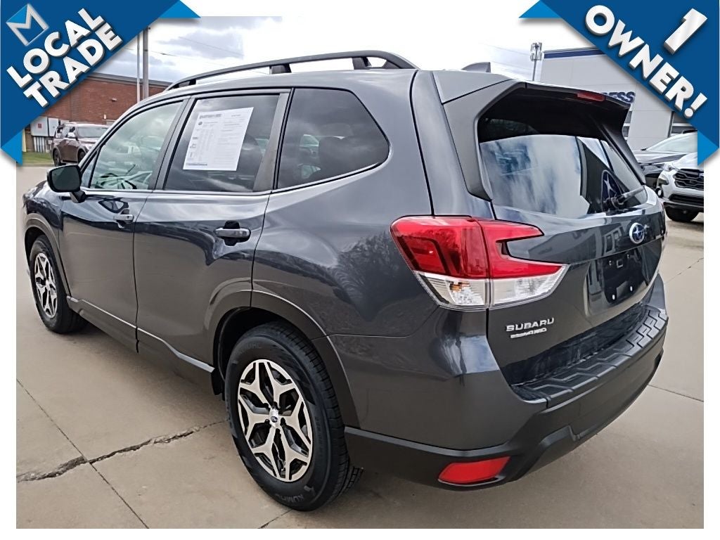 2022 Subaru Forester Premium