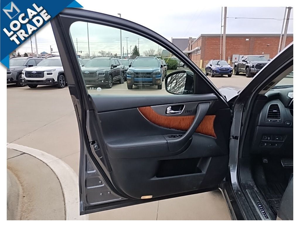 2016 INFINITI QX70 AWD