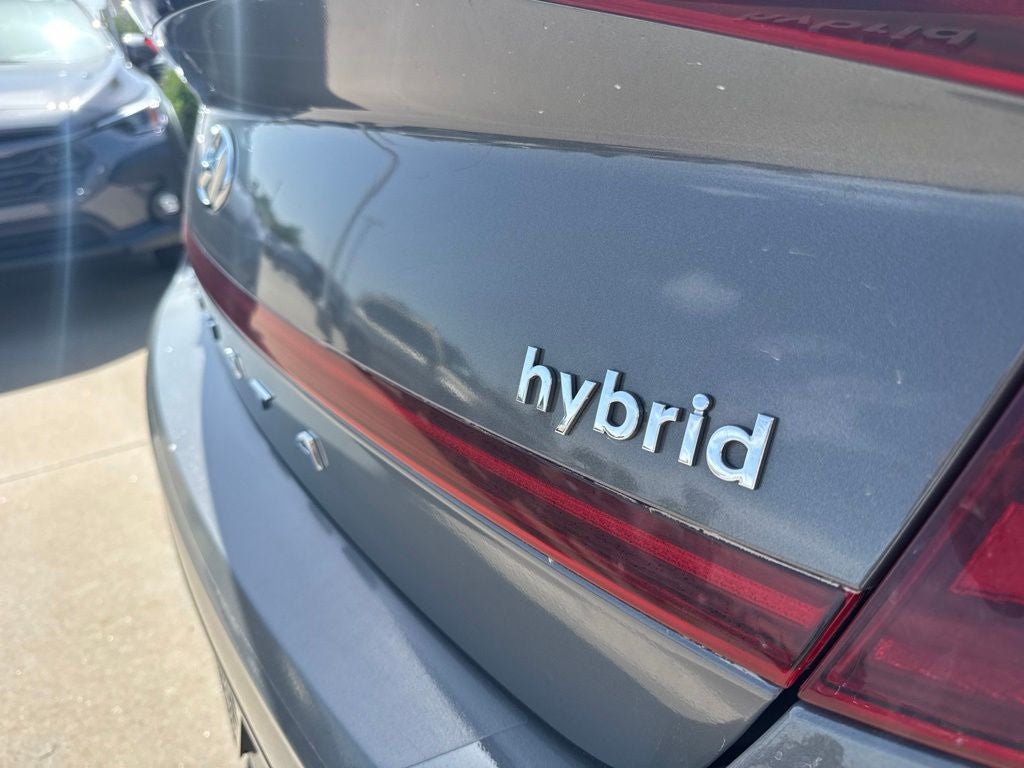 2023 Hyundai SONATA HYBRID SEL