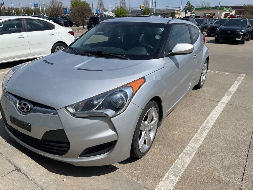 2012 Hyundai VELOSTER Base W/Black