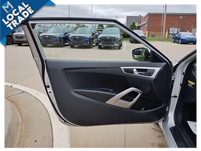 2012 Hyundai VELOSTER Base W/Black