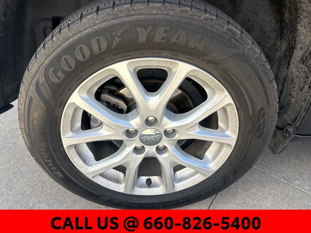 2016 Jeep Cherokee Sport