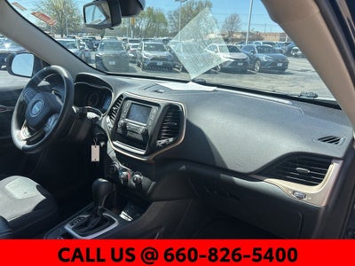 2016 Jeep Cherokee Sport