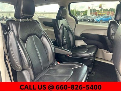 2022 Chrysler Pacifica Hybrid Touring L